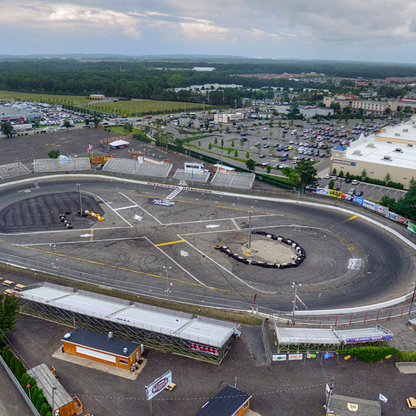 Riverhead Raceway Opens for the 2021 Season On May 1st